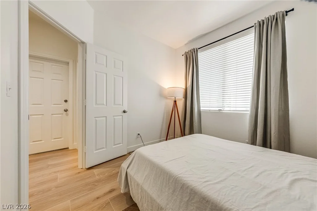 10059 Floragold, Las Vegas, NV 89147