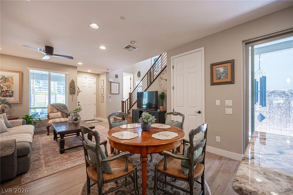 11692 Emerald Lake, Las Vegas, NV 89138