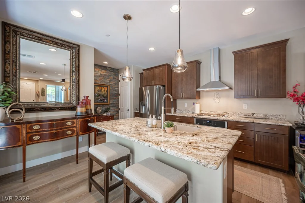 11692 Emerald Lake, Las Vegas, NV 89138