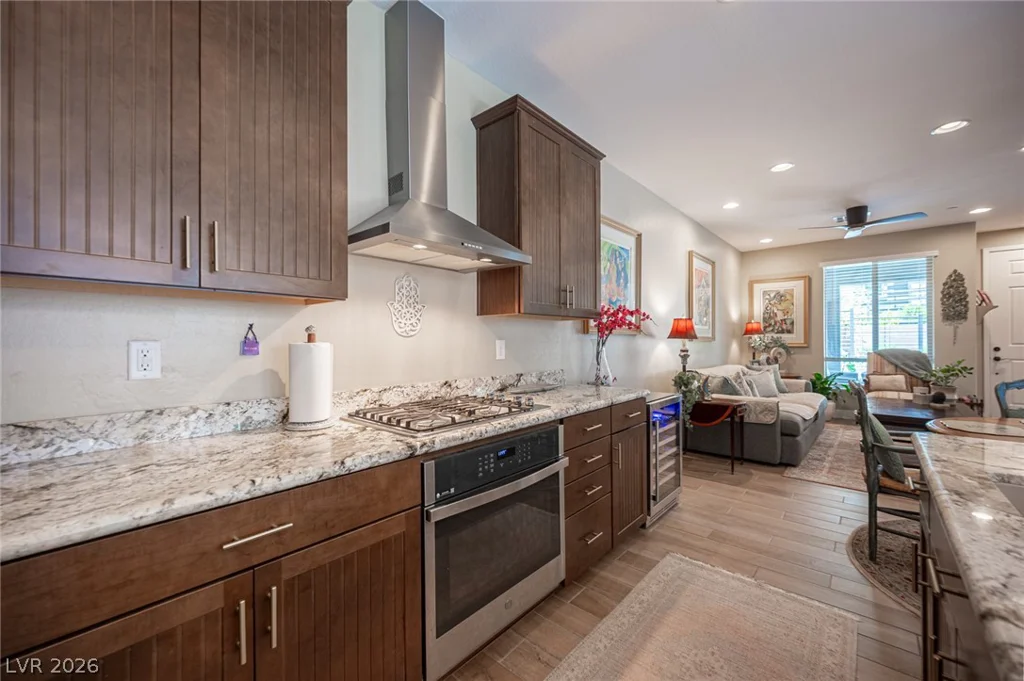 11692 Emerald Lake, Las Vegas, NV 89138