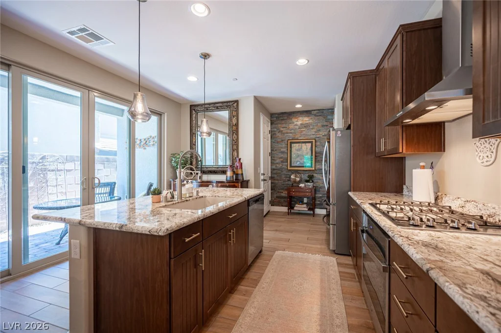 11692 Emerald Lake, Las Vegas, NV 89138