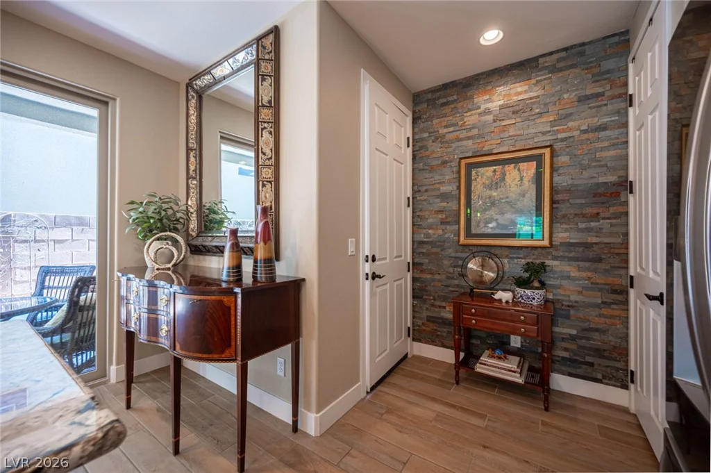 11692 Emerald Lake, Las Vegas, NV 89138