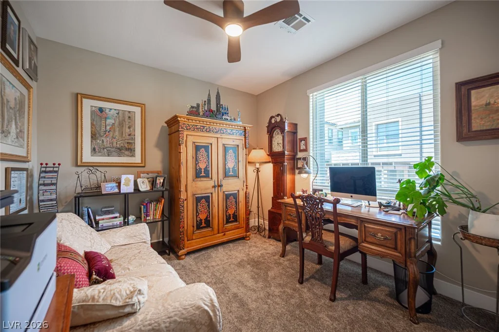 11692 Emerald Lake, Las Vegas, NV 89138