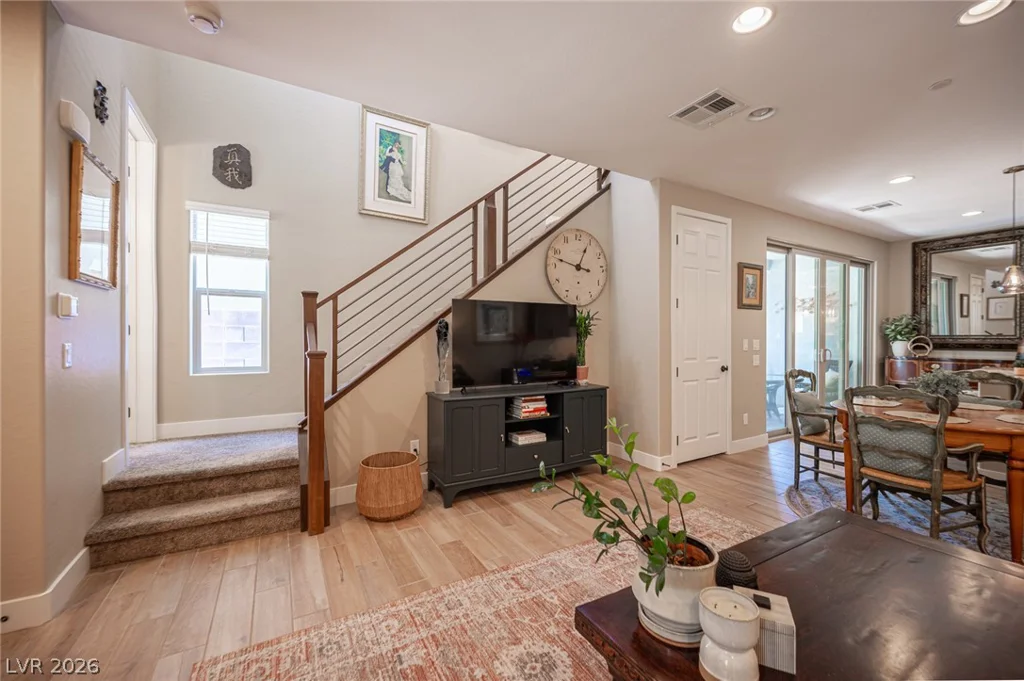 11692 Emerald Lake, Las Vegas, NV 89138