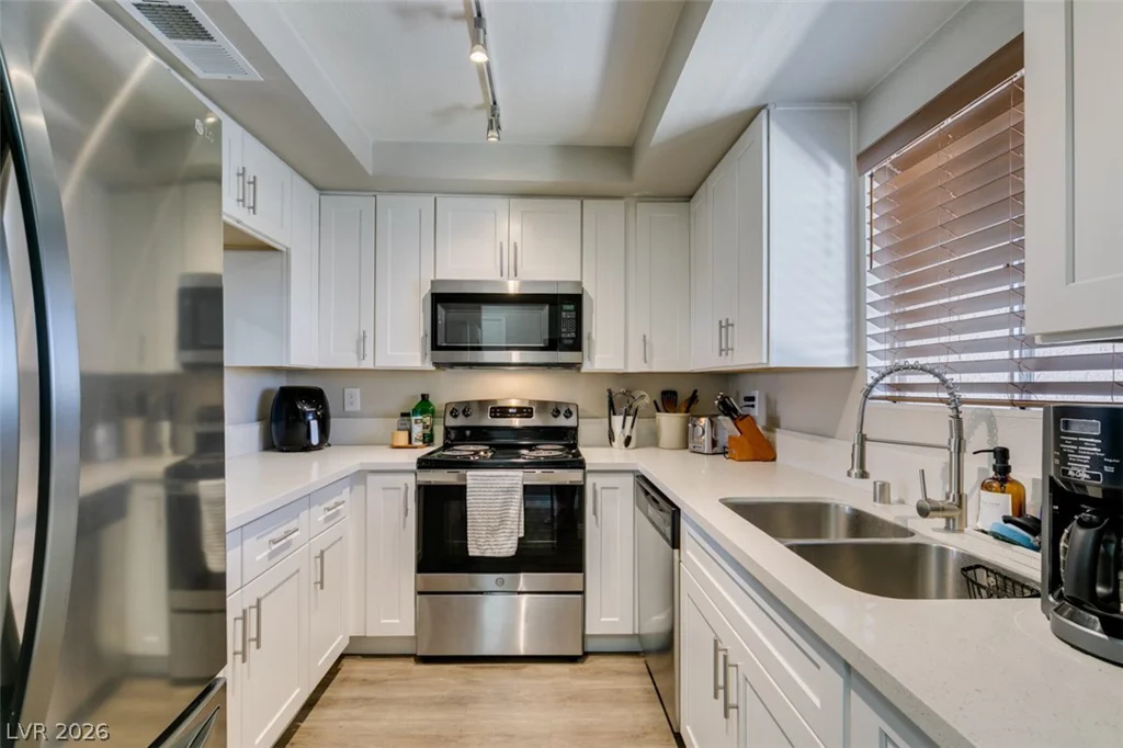 1784 Jupiter, Las Vegas, NV 89119