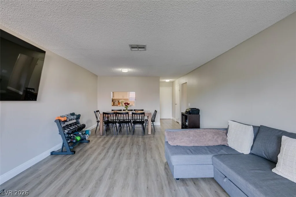 1784 Jupiter, Las Vegas, NV 89119