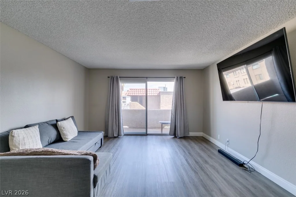 1784 Jupiter, Las Vegas, NV 89119