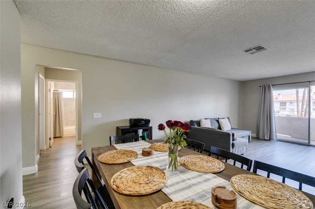 1784 Jupiter, Las Vegas, NV 89119