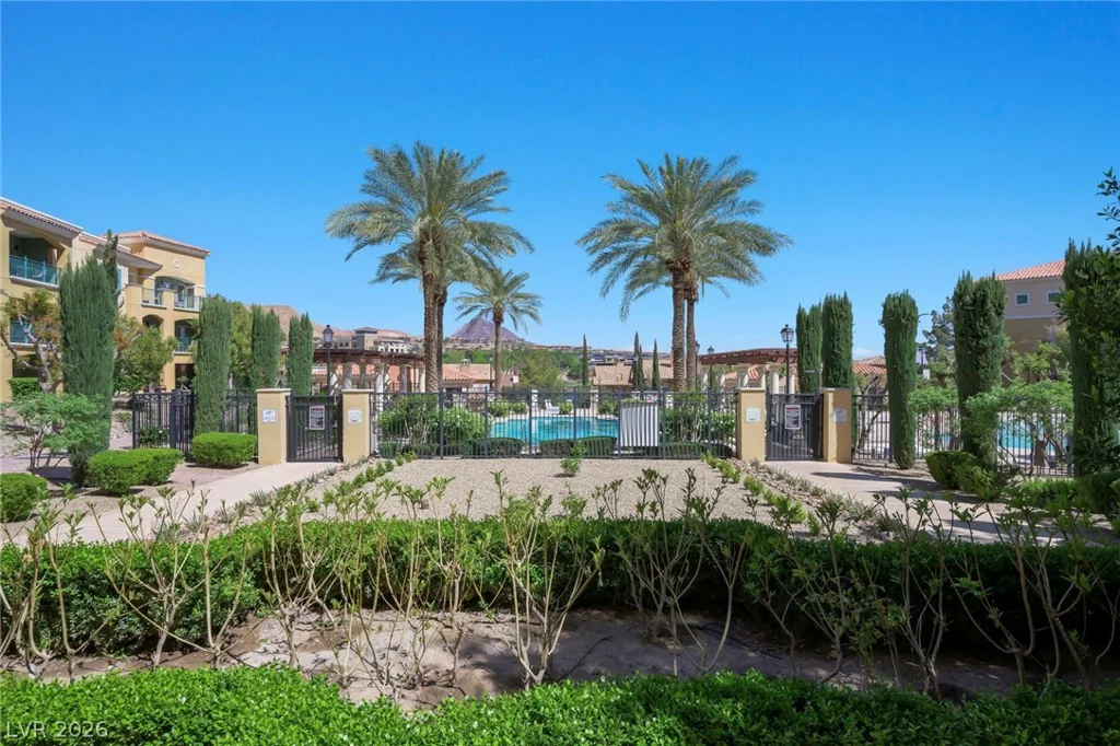 30 Strada Di Villaggio, Henderson, NV 89011