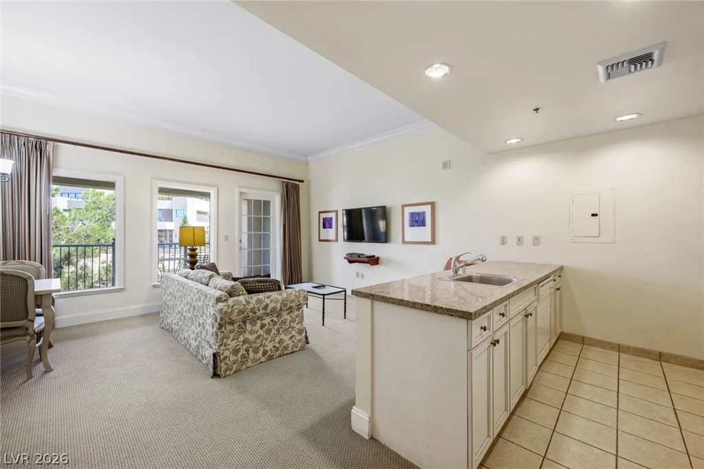 30 Strada Di Villaggio, Henderson, NV 89011