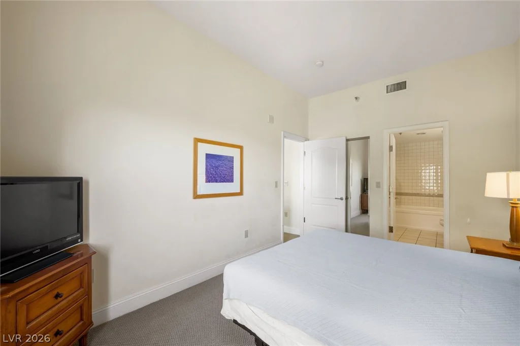 30 Strada Di Villaggio, Henderson, NV 89011
