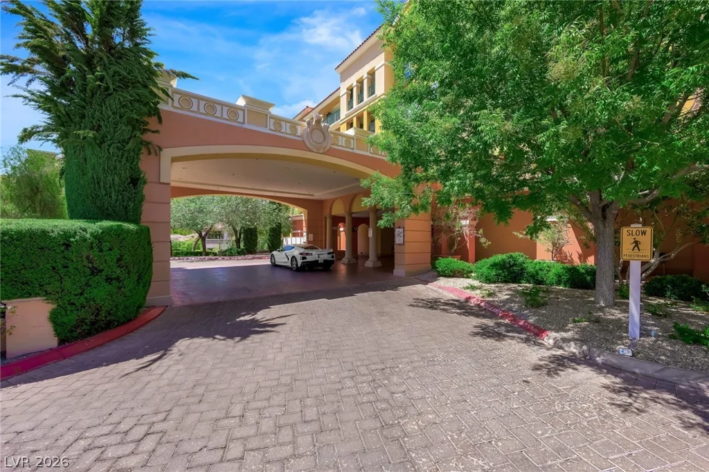 30 Strada Di Villaggio, Henderson, NV 89011