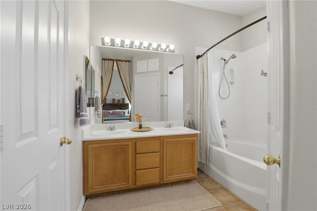 10409 Adams Chase, Las Vegas, NV 89183