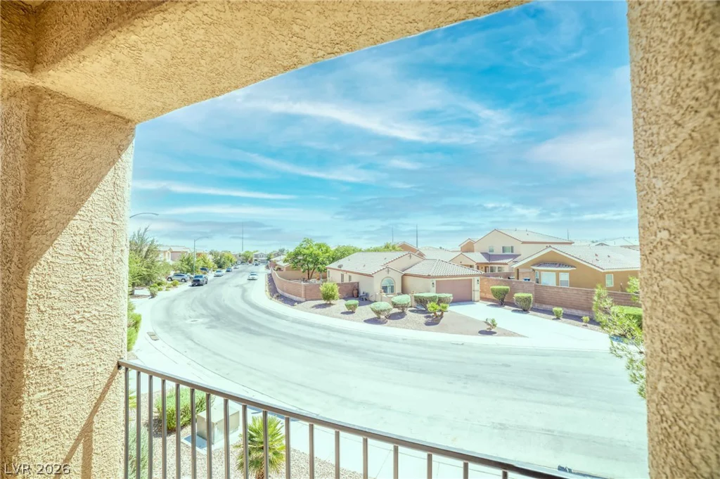 6520 Birdcall, North Las Vegas, NV 89084