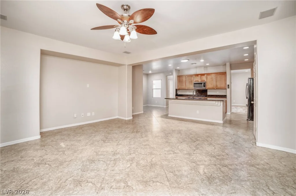 6520 Birdcall, North Las Vegas, NV 89084