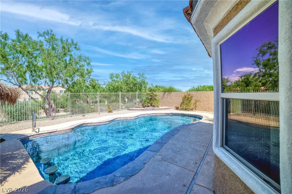 6520 Birdcall, North Las Vegas, NV 89084