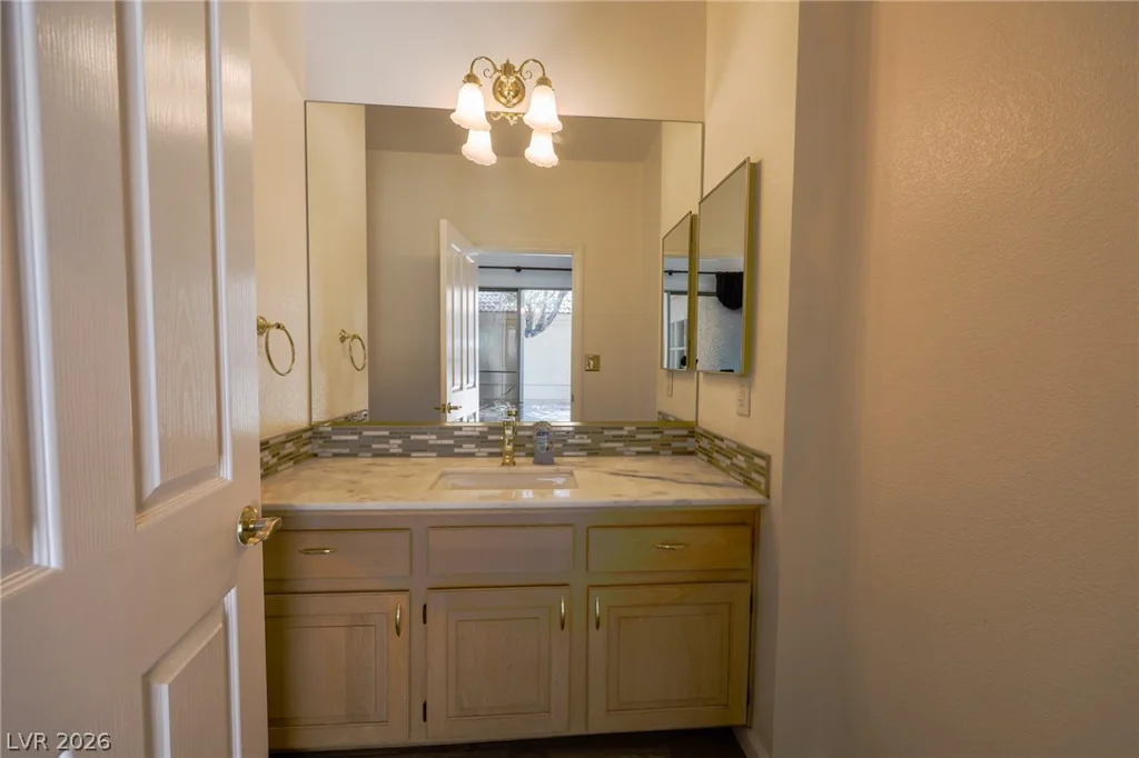 405 Mill Hollow, Las Vegas, NV 89107