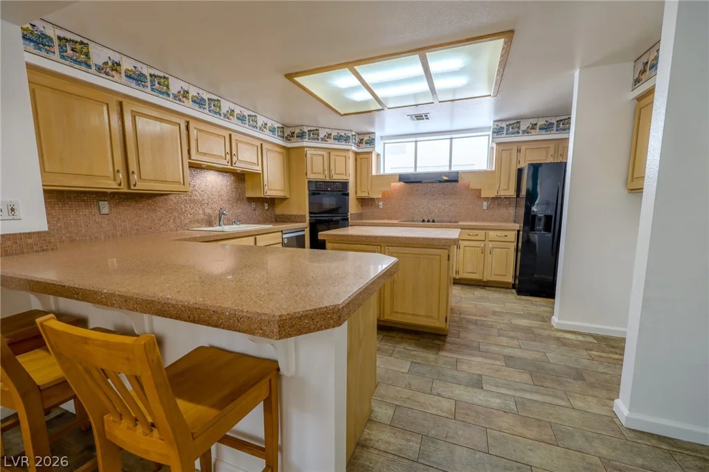 405 Mill Hollow, Las Vegas, NV 89107