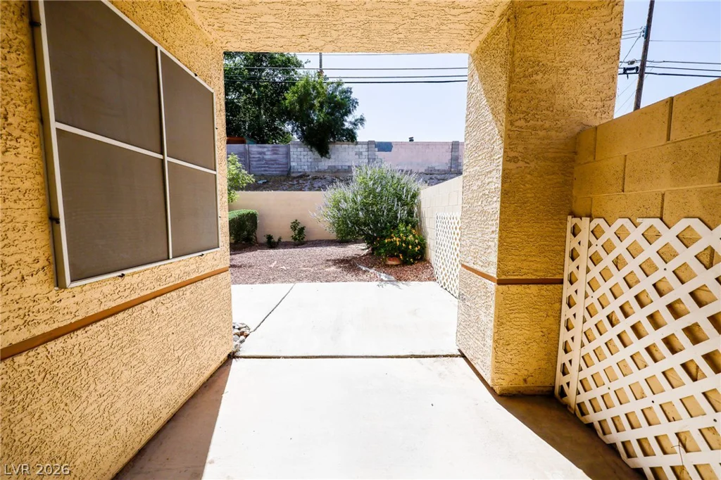 405 Mill Hollow, Las Vegas, NV 89107