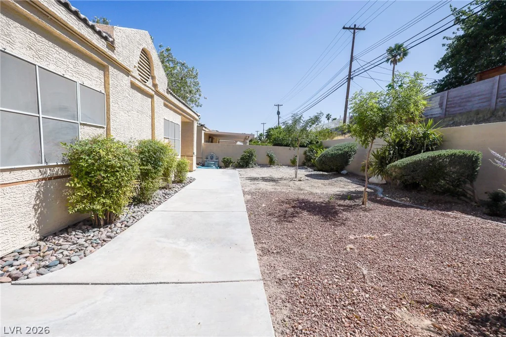 405 Mill Hollow, Las Vegas, NV 89107