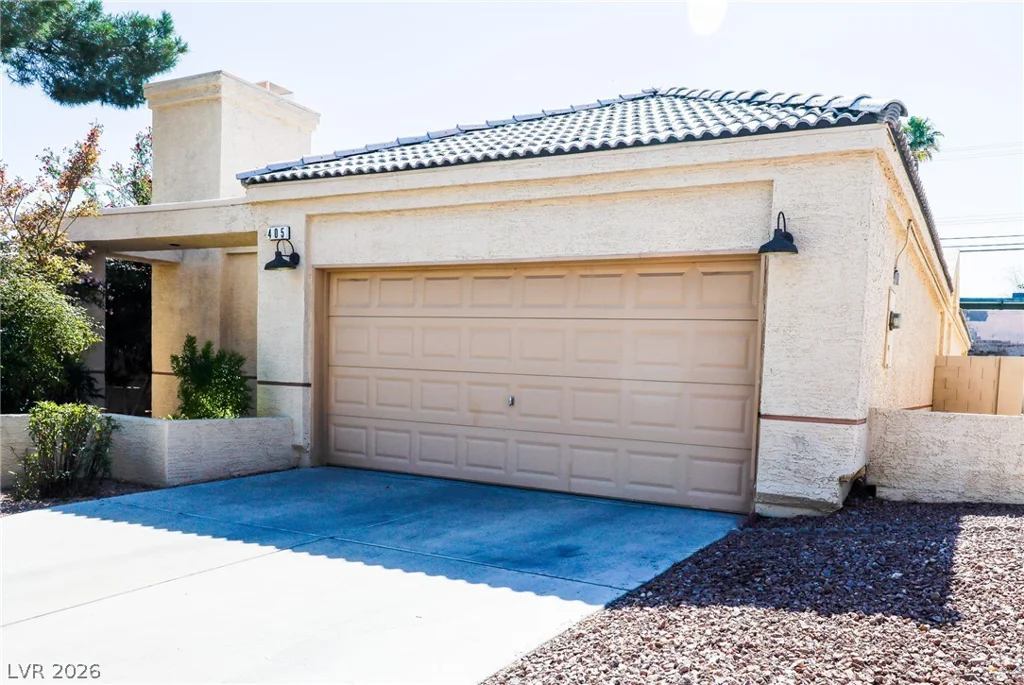 405 Mill Hollow, Las Vegas, NV 89107