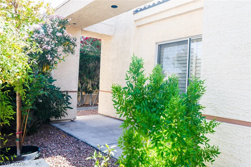 405 Mill Hollow, Las Vegas, NV 89107