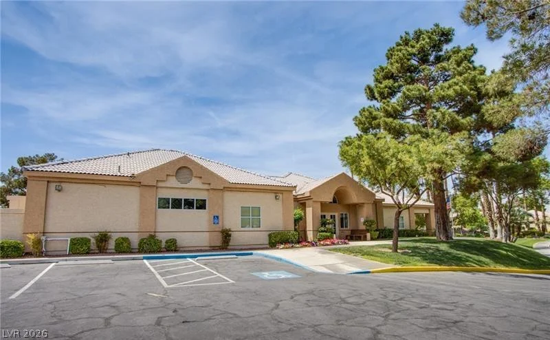 405 Mill Hollow, Las Vegas, NV 89107