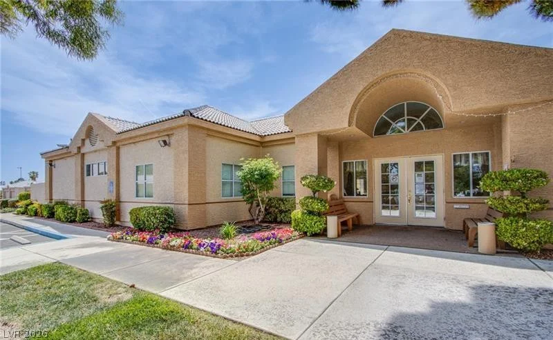405 Mill Hollow, Las Vegas, NV 89107