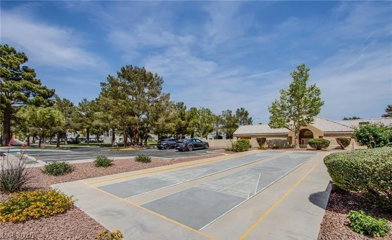 405 Mill Hollow, Las Vegas, NV 89107
