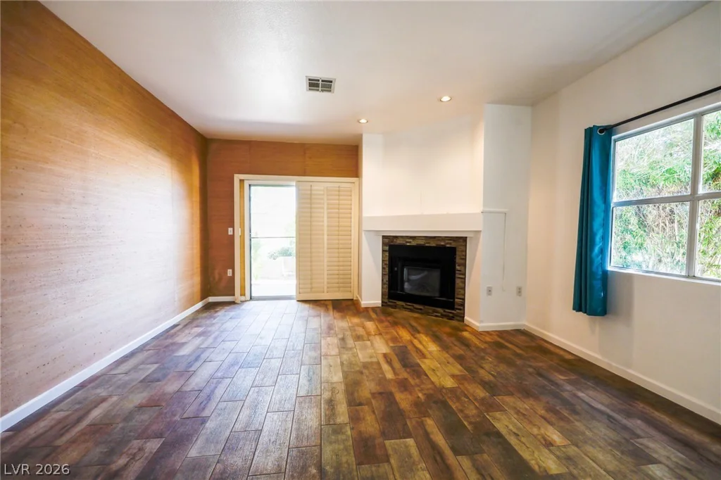 405 Mill Hollow, Las Vegas, NV 89107