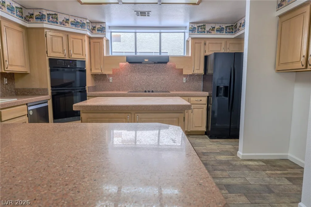 405 Mill Hollow, Las Vegas, NV 89107
