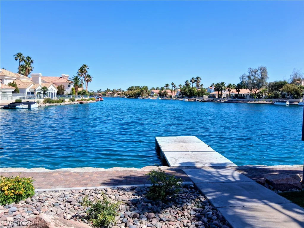 2320 Angelfire, Las Vegas, NV 89128