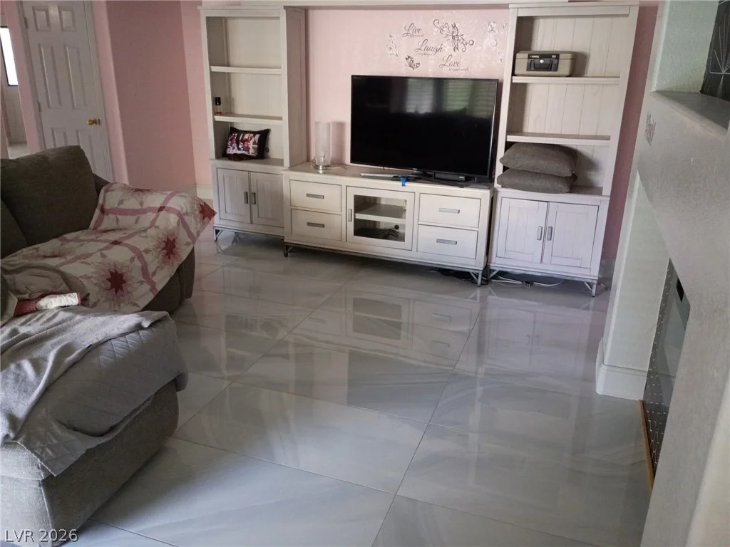 2320 Angelfire, Las Vegas, NV 89128