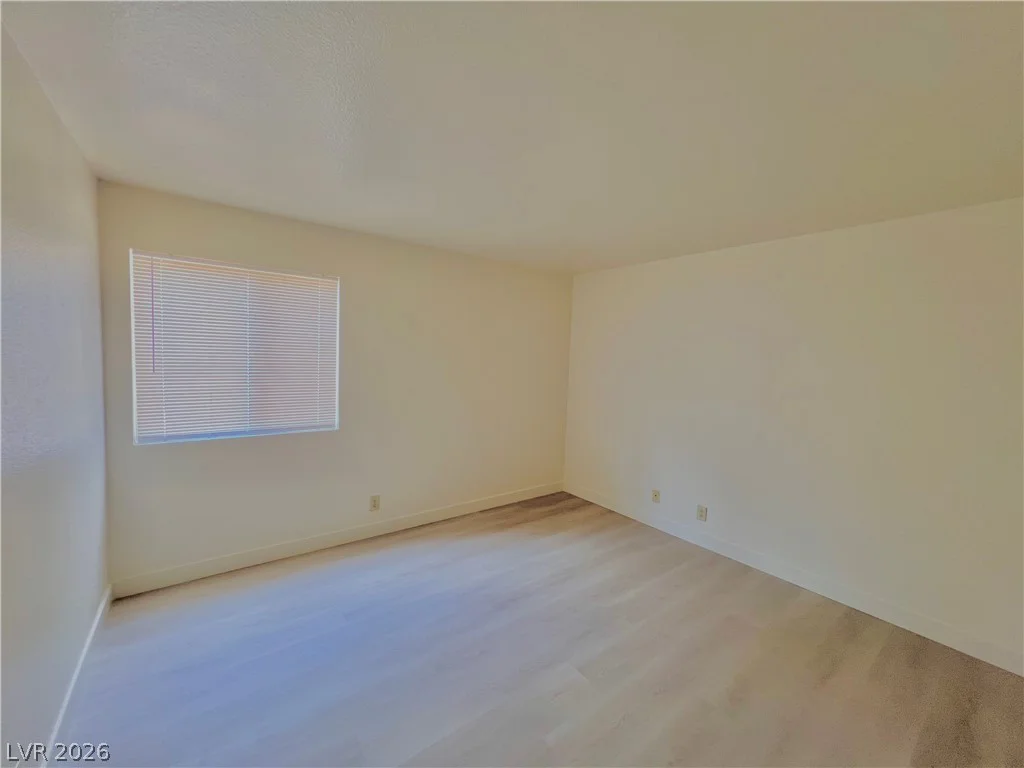 5220 Indian River, Las Vegas, NV 89103