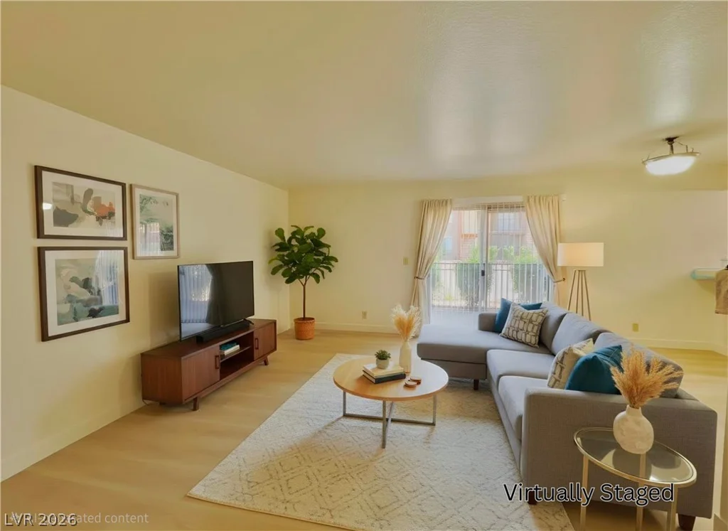5220 Indian River, Las Vegas, NV 89103