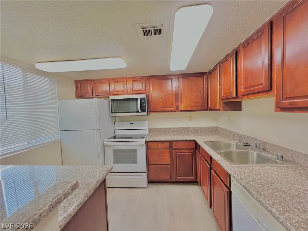 5220 Indian River, Las Vegas, NV 89103