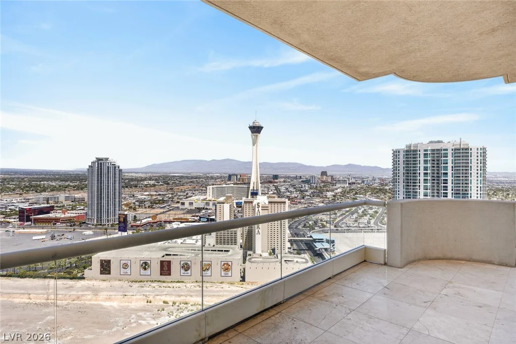 2777 Paradise, Las Vegas, NV 89109