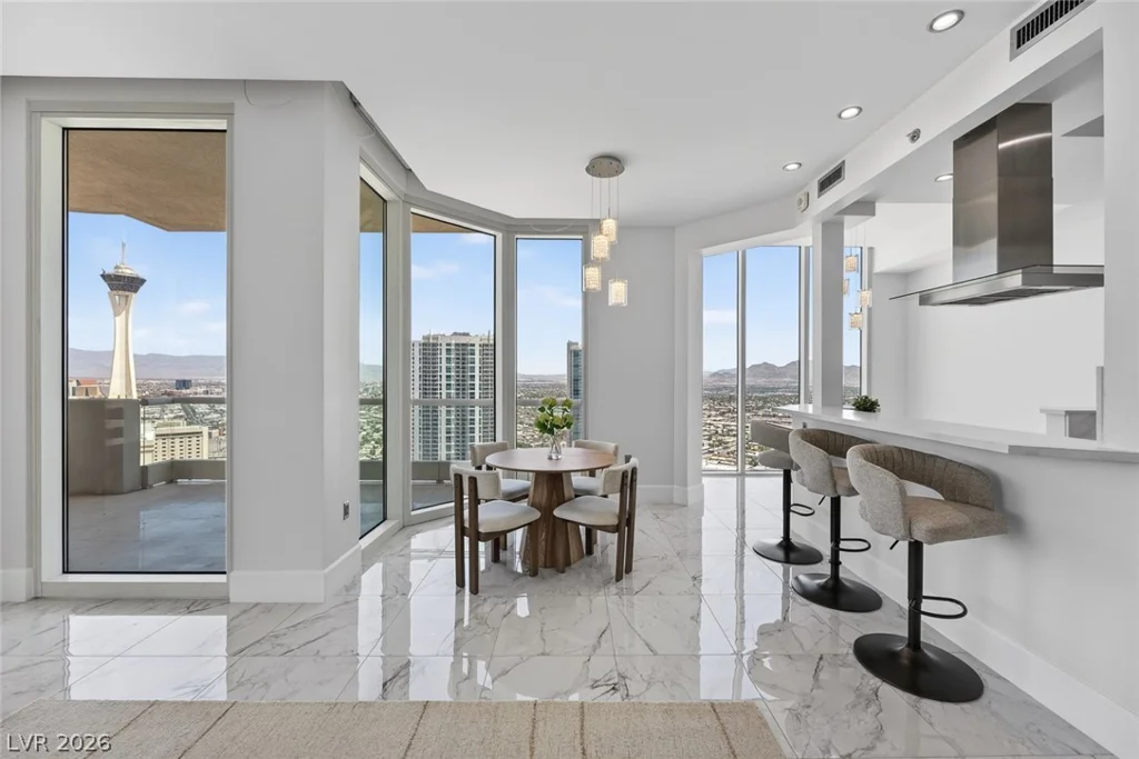 2777 Paradise, Las Vegas, NV 89109
