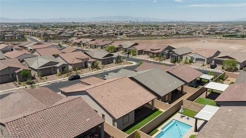 373 Haddocks Hall, Henderson, NV 89011