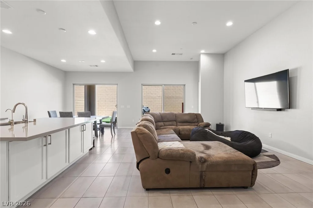 373 Haddocks Hall, Henderson, NV 89011