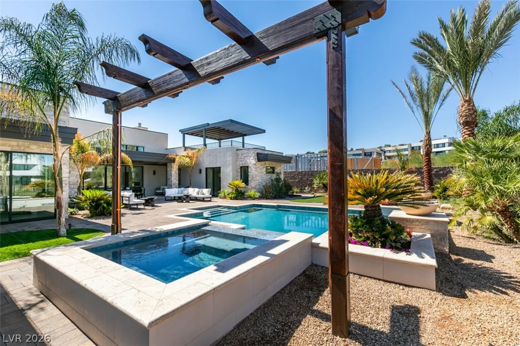 40 Reflection Shores, Henderson, NV 89011