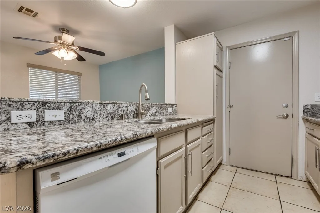8452 Boseck, Las Vegas, NV 89145