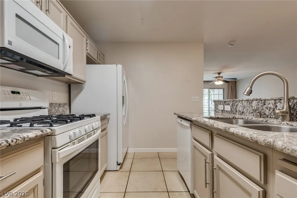 8452 Boseck, Las Vegas, NV 89145