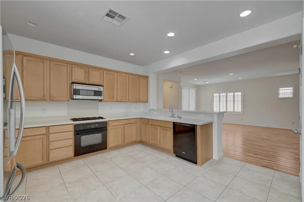 2444 Urrard, Henderson, NV 89044
