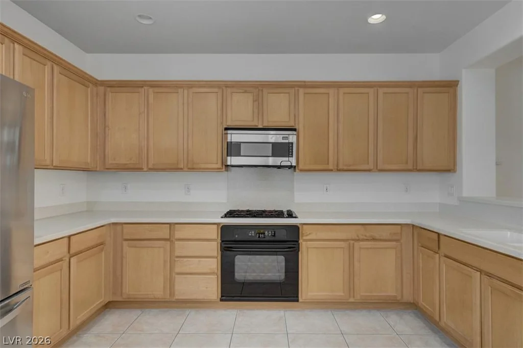 2444 Urrard, Henderson, NV 89044