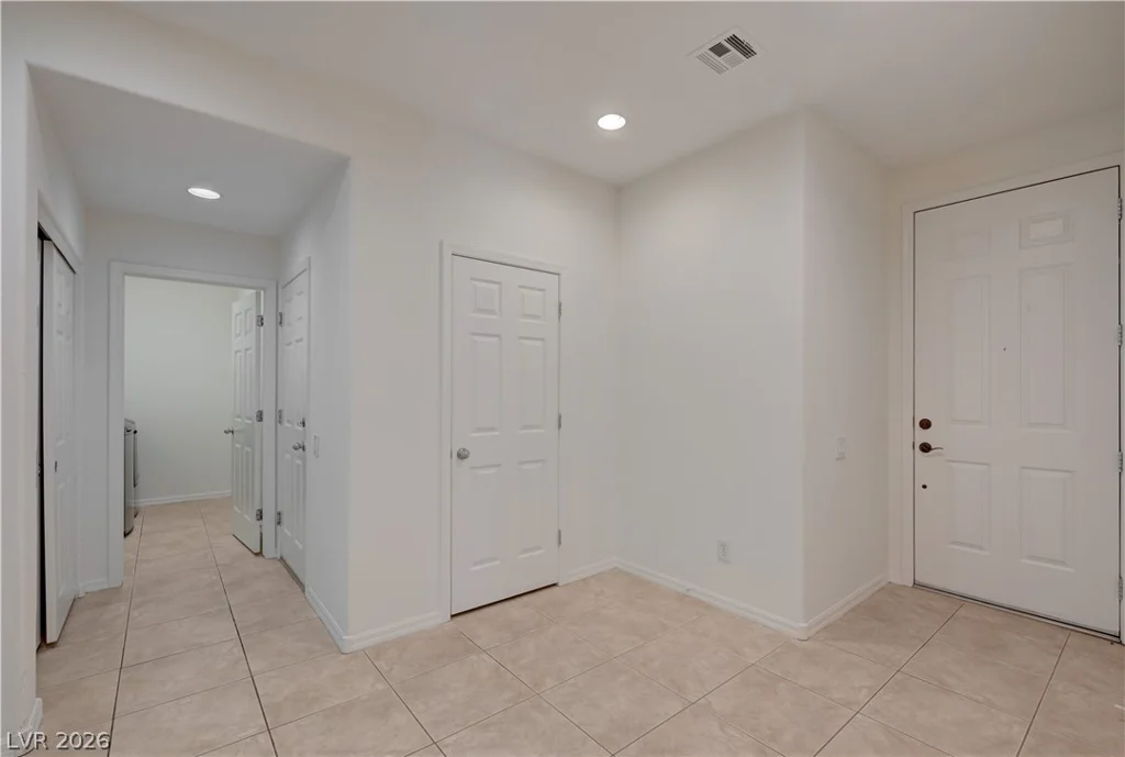2444 Urrard, Henderson, NV 89044