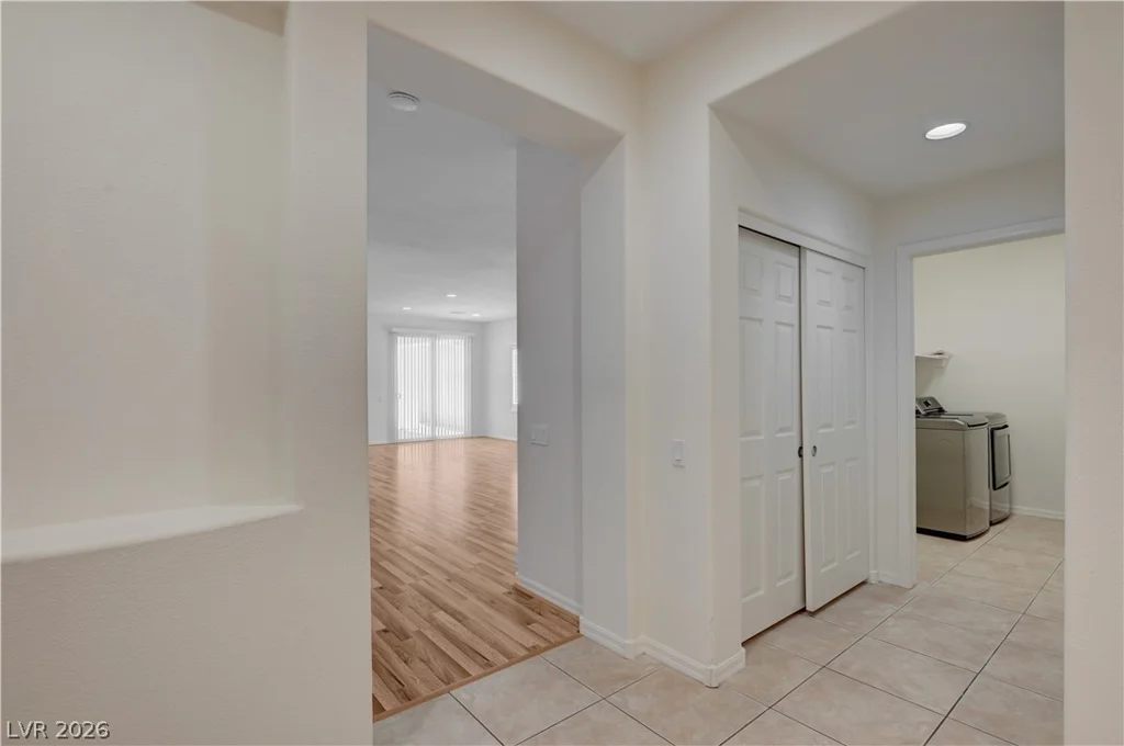 2444 Urrard, Henderson, NV 89044