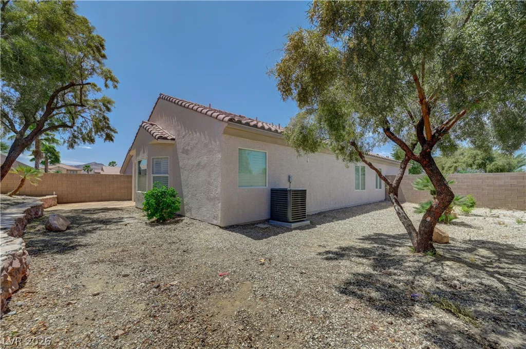 2444 Urrard, Henderson, NV 89044