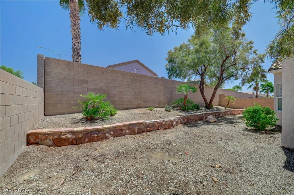 2444 Urrard, Henderson, NV 89044