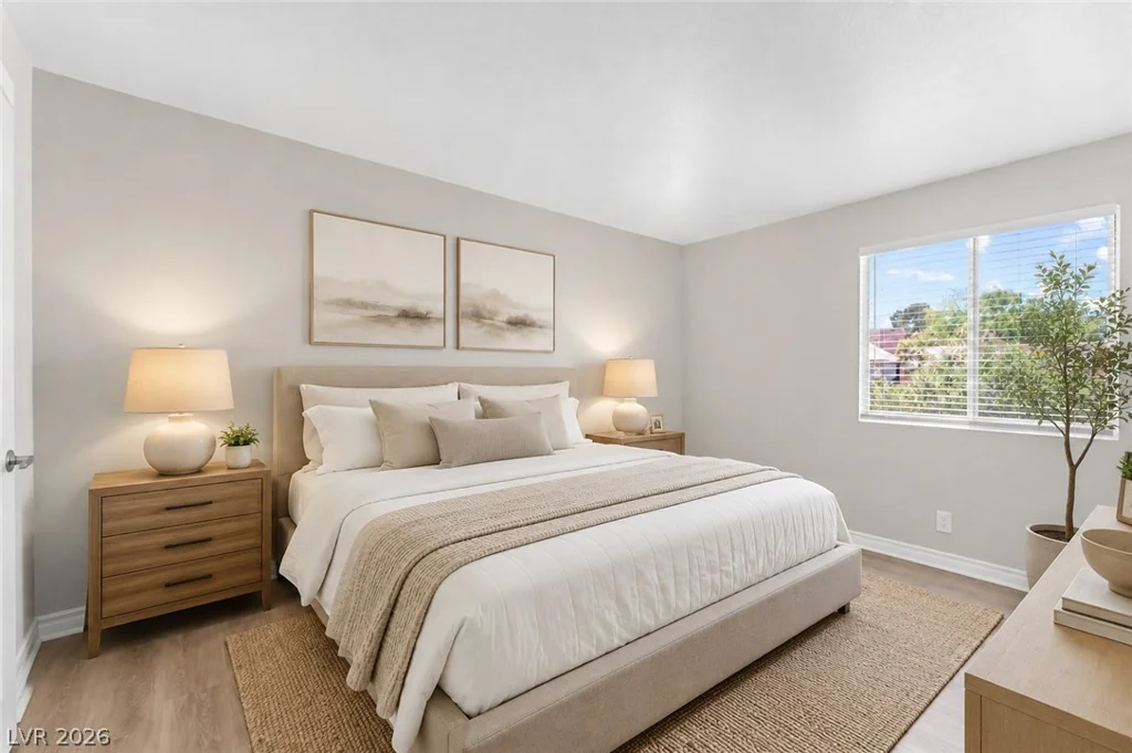 4941 River Glen, Las Vegas, NV 89103